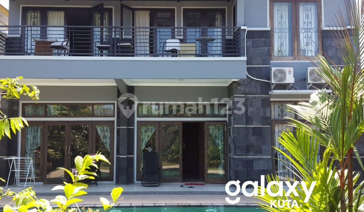 FOR SALE: SPACIOUS AND LUSH HOUSE IN SESETAN, DENPASAR - BALI 2