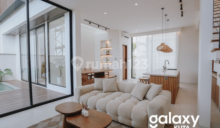 FOR RENT: BEAUTIFUL FULLY FURNISHED VILLA IN KEROBOKAN, BADUNG - BALI