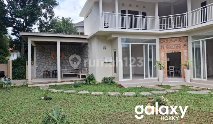 DIJUAL RUMAH 2 LANTAI DENGAN HALAMAN CANTIK YANG LUAS DI AYANI DENPASAR - BALI 