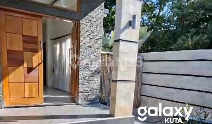 DISEWAKAN RUMAH 2 LANTAI SIAP HUNI DI RENON DENPASAR - BALI  2