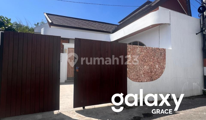 Selling Office Building in Trade and Services Zone at Kapten Regug Dangin Puri Denpasar - Bali