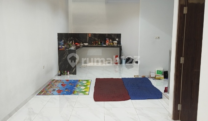 Dijual Rumah Baru Renovasi Bagus & Menarik di Griya Loka Bsdcity, Tangerang Selatan. (Noni) 2