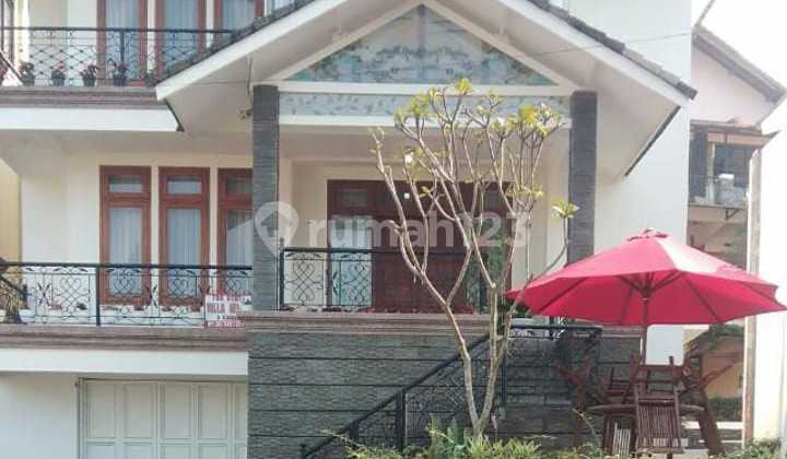 Dijual Vila Istana Bunga Parompong Bandung Dijual Vila Istana Bunga Parompong Bandung
