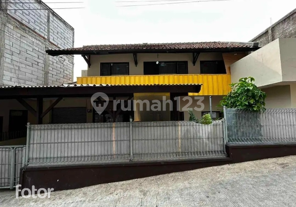 For Sale House In Sukawarna Bandung City