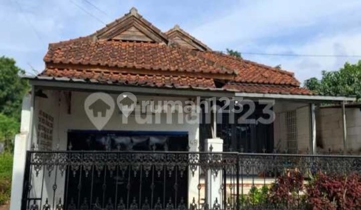 Ready-to-Occupy House in Cinunuk, Cibiru, Bandung