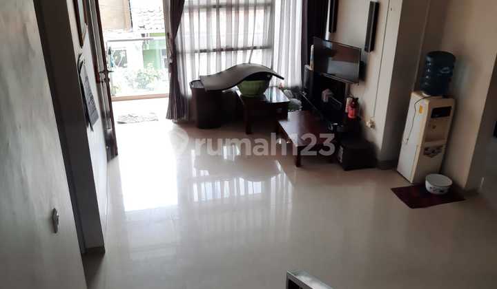 Di JUAL RUMAH Lokasi sangat strategis Moh toha Kota Bandung Di JUAL RUMAH Lokasi sangat strategis Moh toha Kota Bandung