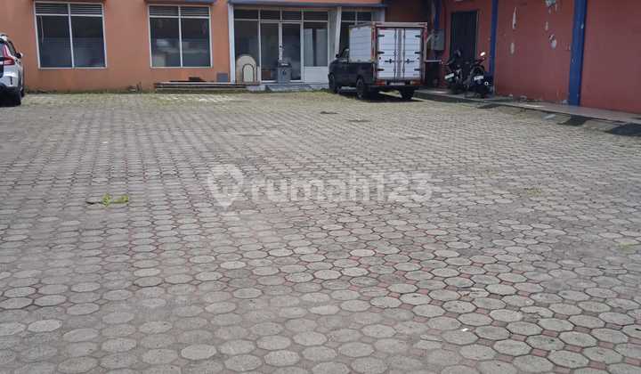 Gedung / Ruang Usaha Cibaduyut Bandung Lokasi Strategis Gedung / Ruang Usaha Cibaduyut Bandung Lokasi Strategis
