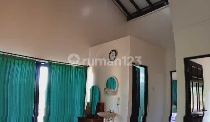 Dijual Vila Istana Bunga Cihanjuang Bandung Barat 2