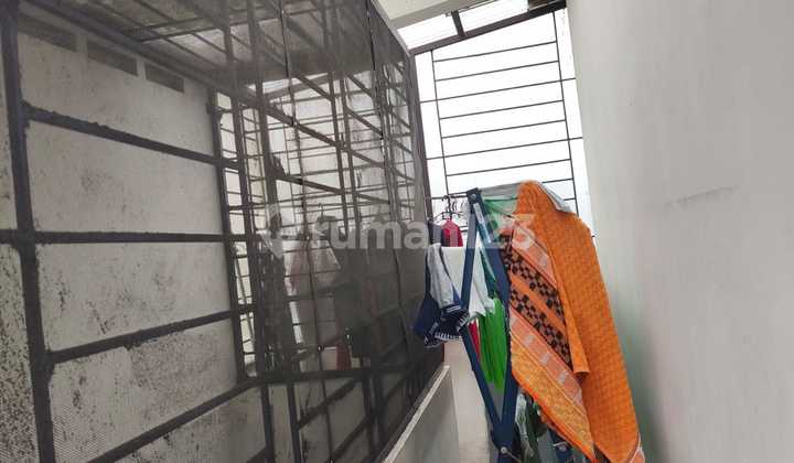 Siap Huni, Rumah, di Taman Holis Indah 2