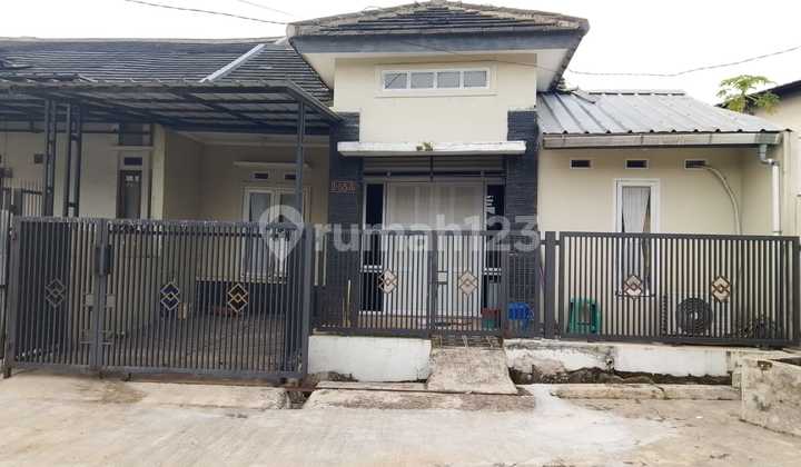 For Sale: Permata Buah Batu Housing Complex House, Bandung