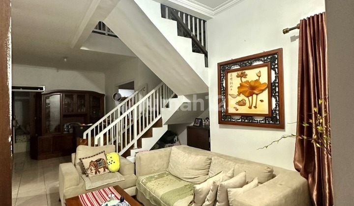 For Sale: Hook House in Bumi Adipura Complex, Bandung