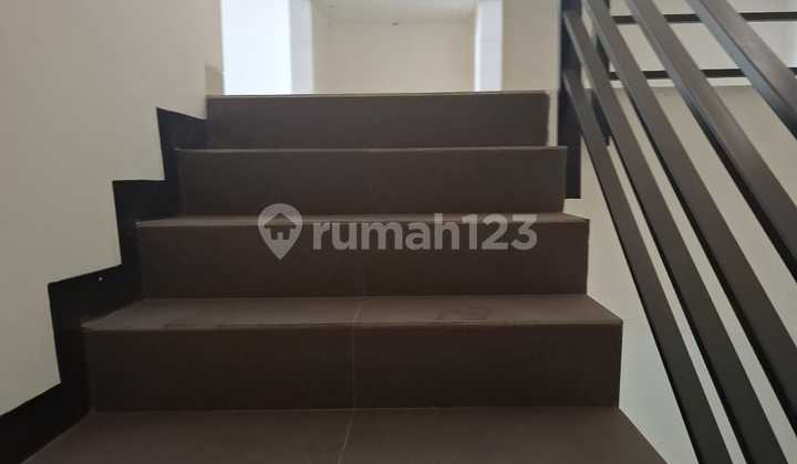 FOR SALE  Brand New Shop House on Karasak Street 2