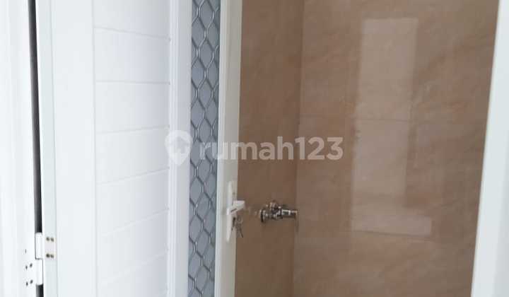 Rumah Bagus Singgasana, Bandung 2