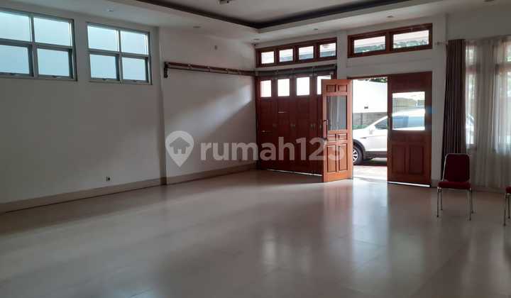 Dijual Rumah untuk Gudang Logistik Siap Pakai Lokasi di Mainroad Soekarno Hatta Bandung