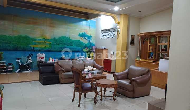 Rumah 2 Lantai Bagus Furnished SHM Kalideres, Jakarta Barat 2