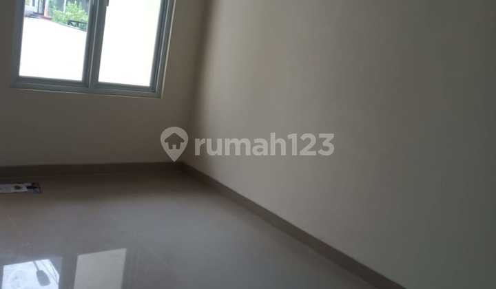 Nice House Unfurnished SHM Cikupa Citra Raya, Tangerang 2