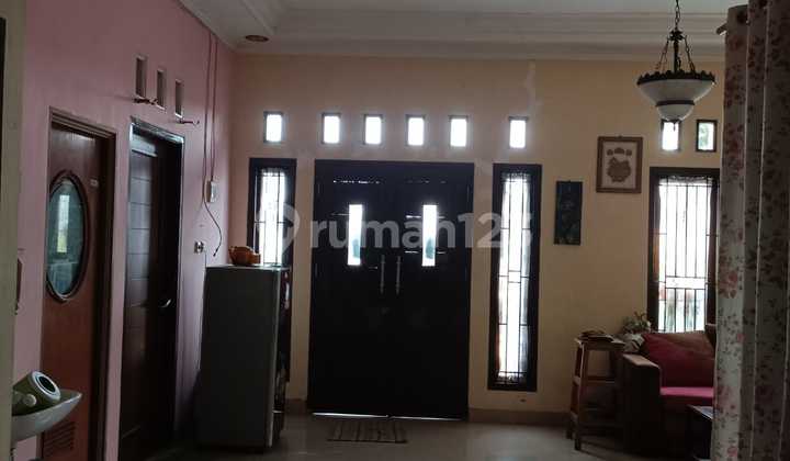 For Sale: House + Active Boarding Income In Graha Raya Area For Sale: House + Active Boarding Income In Graha Raya Area