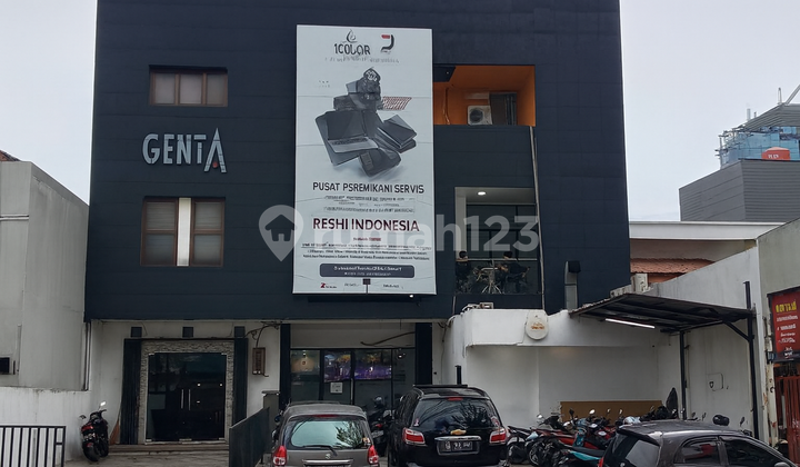Adjacent Shophouses Combined into One Roadside Shophouse in Bintaro 1