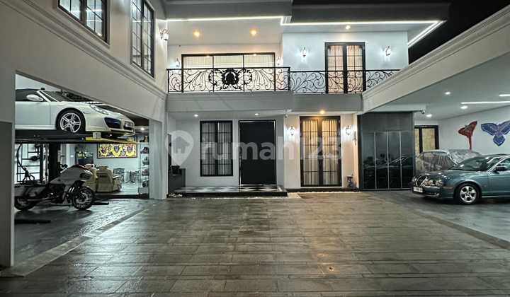 Rumah Mewah + Kost 8 Pintu, Veteran Jakarta Selatan