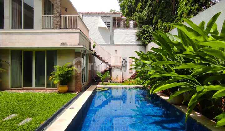 Well-Maintained House + Private Pool Senayan Bintaro 2