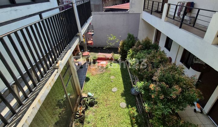 Well-Maintained House in Bintaro Sector 5 Near Stan Well-Maintained House in Bintaro Sector 5 Near Stan