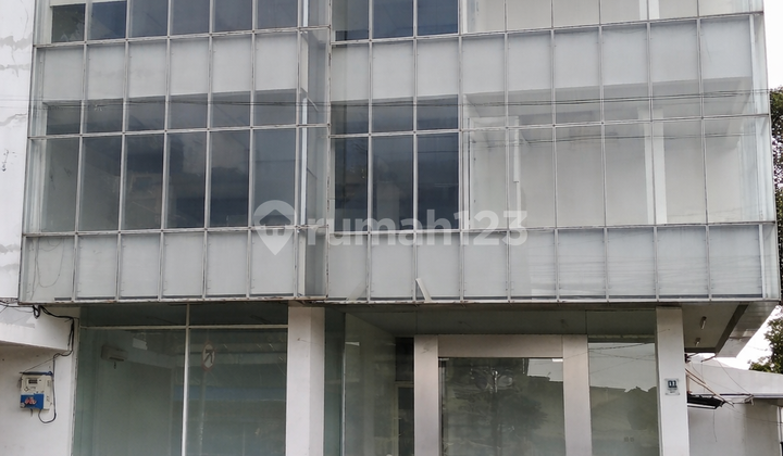 Strategic Mini Building 4.5 Floors with Elevator in Bintaro, South Jakarta 1