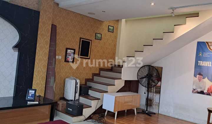 For Sale: 2-Story Shophouse with SHM on Main Road in North Serpong, Suitable for Business & Office 2