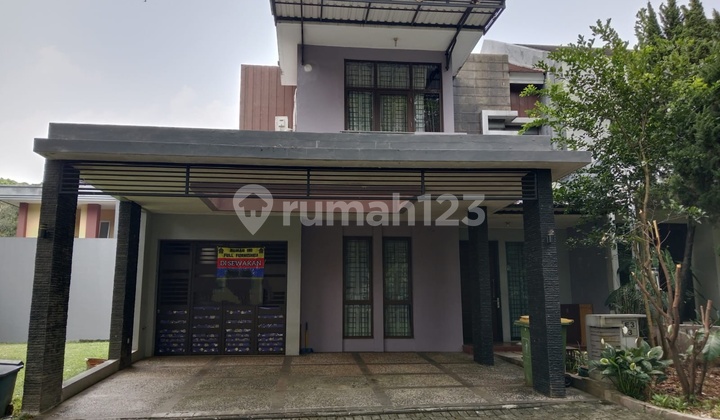 Luxury House for Rent & Fully Furnished + Soundproof Room for Karaoke / Podcast in Foresta BSD House Luxury House for Rent & Fully Furnished + Soundproof Room for Karaoke / Podcast in Foresta BSD House