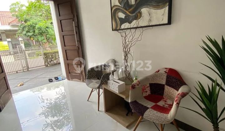 Rumah Industrial Tropis 3 Lantai Dengan Pool Di Sektor 9 Bintaro Jaya 2