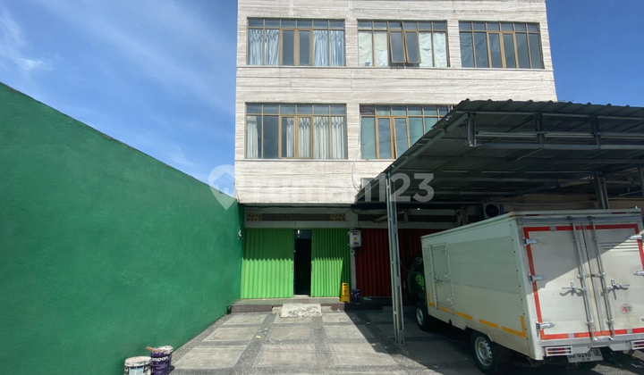 Ruko 3 Lantai Pinggir Jalan Utama di Duri Kosambi Ruko 3 Lantai Pinggir Jalan Utama di Duri Kosambi