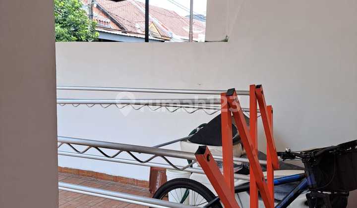 Dijual Cepat Rumah 2 Lantai Villa Melati Mas 2