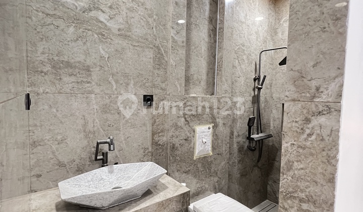 Dijual Cepat Rumah Baru Mewah Nan Megah Posisi Hook (Sudut)   2