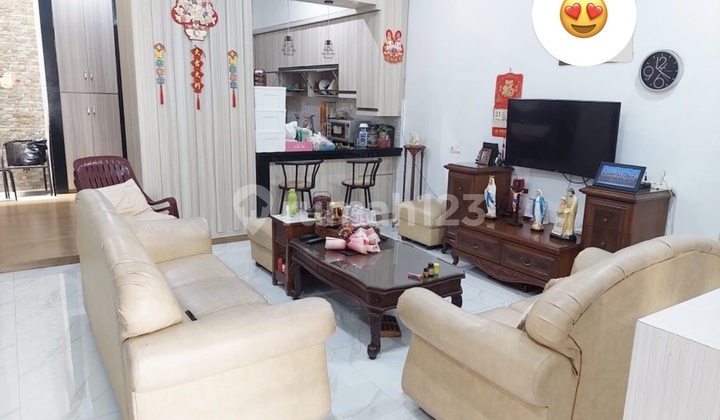 Rumah Villa Siap Huni di Komplek Citraland Gama City 2,5 Tingkat Rumah Villa Siap Huni di Komplek Citraland Gama City 2,5 Tingkat