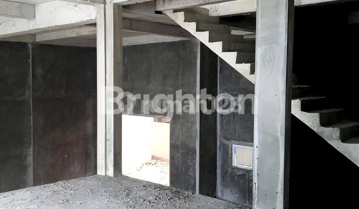 • Komplek Elite, Full Fasilitas, Terdapat Lapangan Golf 2