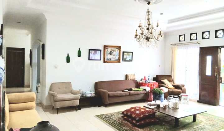 For Sale Luxurious Villa House Ready to Occupy on Abdullah Lubis Street 2