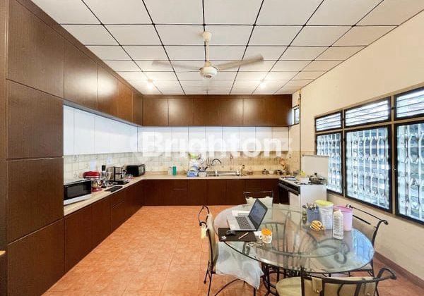 • Rumah Dengan Luas Tanah 2.000 m2 • Jl. Cut Nyak Dien  2