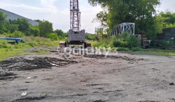 Commercial Land with Prime Location, Zero Road Frontage on Mayjend Sungkono Street, Gresik