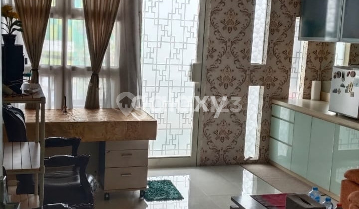 Two-story shop house in GKB Housing, Gresik City, strategic location. Two-story shop house in GKB Housing, Gresik City, strategic location.