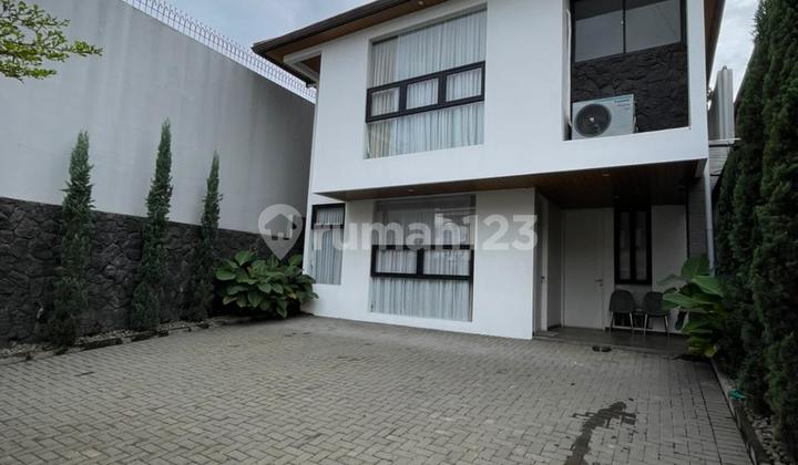 Rumah Modern Luxury di Setiabudi Kota Bandung 2