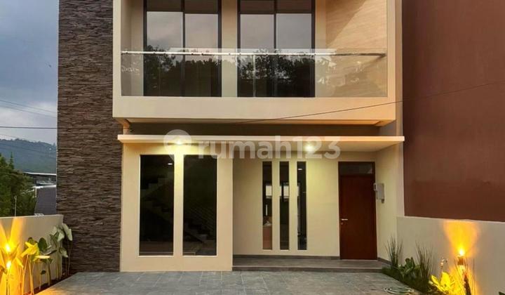 Dijual Rumah Modern Minimalis di Dago Bandung Kota