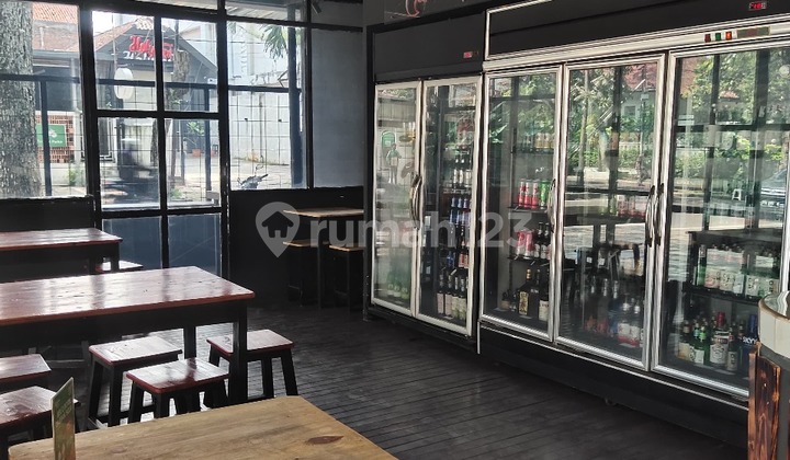 For Rent Strategic Business Space in Riau Bandung City