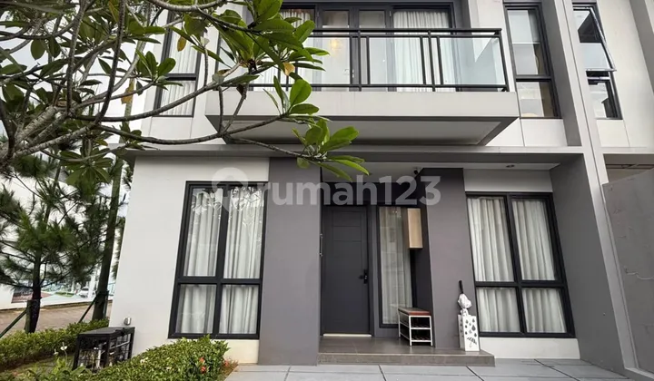 Brand New di Paramount Petals, Gading Serpong 2, Bitung Tangerang. Akses Tol Langsung Brand New di Paramount Petals, Gading Serpong 2, Bitung Tangerang. Akses Tol Langsung