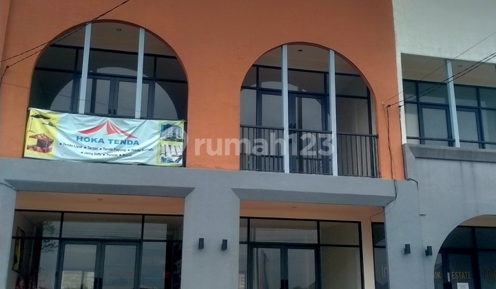 For Sale, Ready-to-Use Shop House, Ready for Profit, Strategic Location near Legok Delta KRL Station, Parung Panjang.