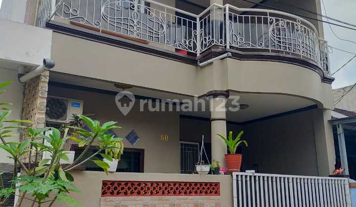 For Sale 2-Story House in Kelapa Dua Tangerang, Strategic Location, Flood-Free