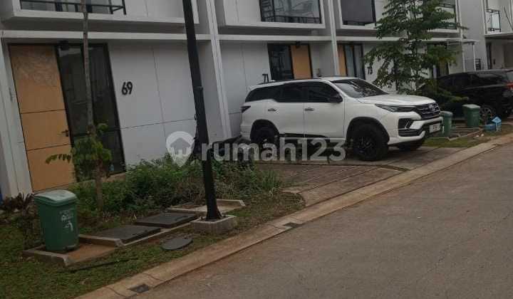 For Sale Ready-to-Occupy House North Lippo Karawaci Near Pinangcia Toll Tangerang Strategic Location 2