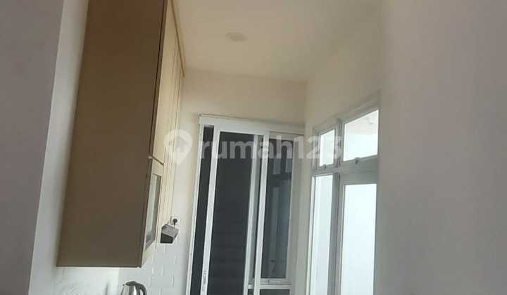 For Rent: 4 Bedroom 2-Story House in Aryana Karawaci, Tangerang 2
