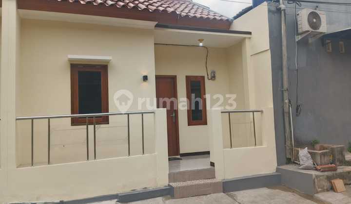 For Sale 2 Units of Twin Houses in Binong Permai Tangerang, Strategic Location, Flood-Free.