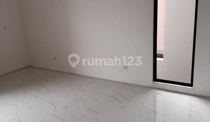 Dijual Rumah Baru Boulevard 2 LT Aeris di Citra Garden Serpong 2