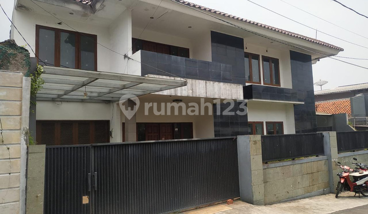 2-Storey House on Bend Road, Kebayoran Lama 2-Storey House on Bend Road, Kebayoran Lama