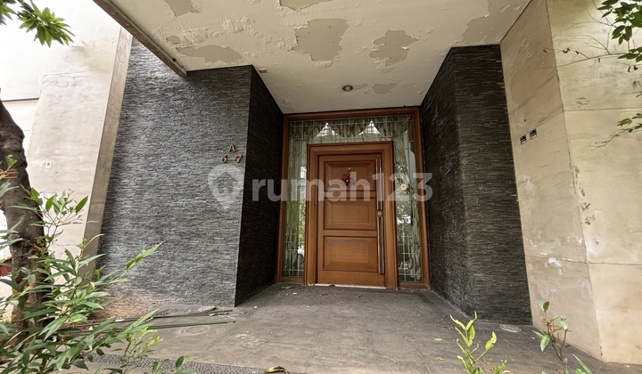 Rumah 2Lnt di Vila Condominium Menara Jl Boulevard Kelapa Gading